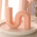 Vela Aromática Artesanal Decorativa em formato de S